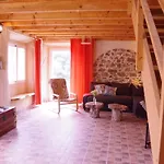 Beautiful Self-built Ecological House By The River * オデセイシェ